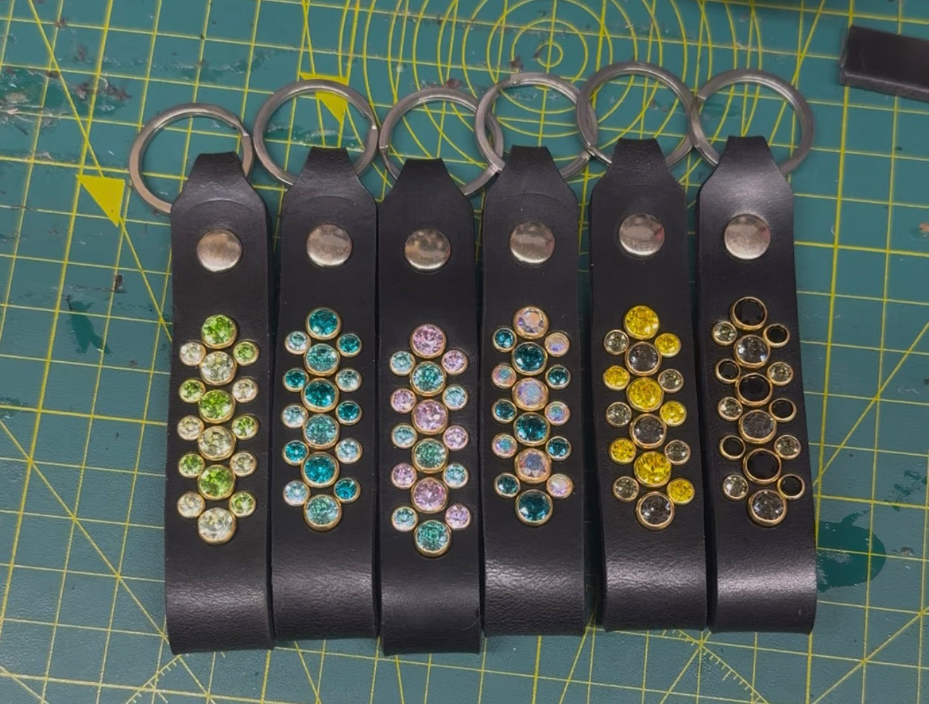 Leather keyring with crystal design